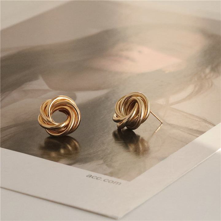 Flower-Shaped Earrings Metal Winding Geometric Hollow – Gifts for Her — 1
