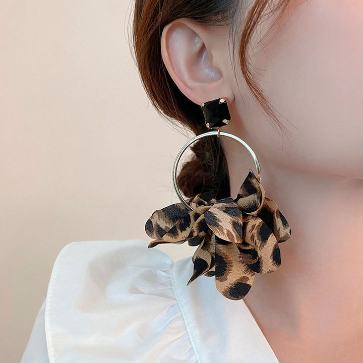 Exaggerated Fabric Leopard Print Earrings Circle – Gifts for Her — 1