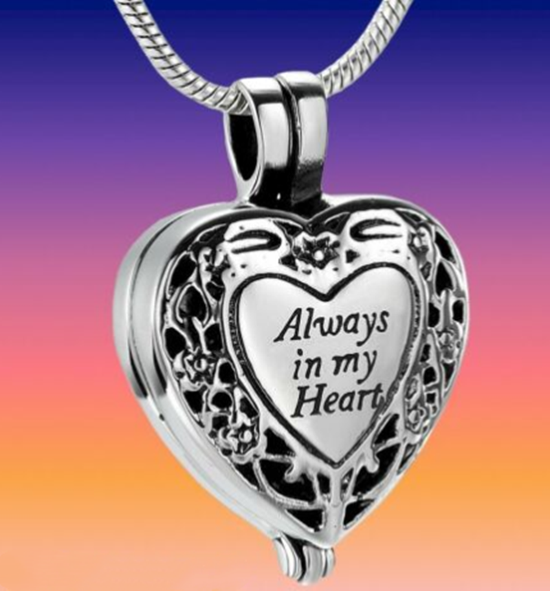 European And American Retro Heart-shaped Perfume – Jewelry Gift Ideas — 1