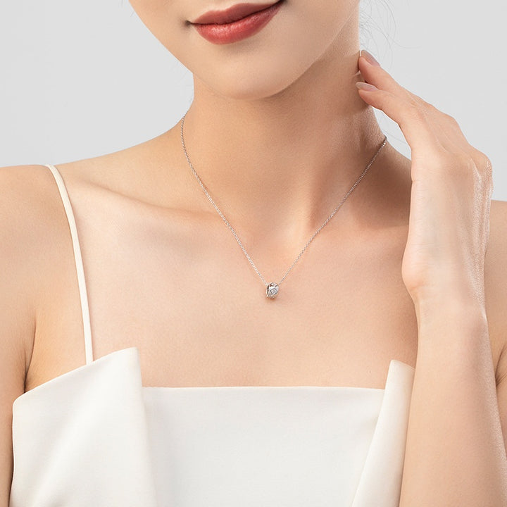 Entry Lux Elegant Clavicle Cross Chain – Unique Gift Ideas — 1