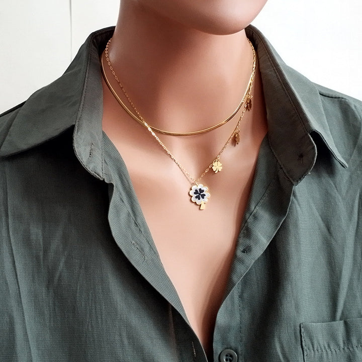 Titanium Steel White Shell Clover Pendant – Jewelry Gift Ideas — 1