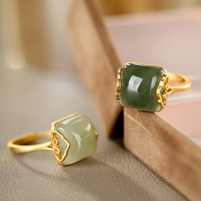 Female Adjustable Retro Jade Xiangyun Ring – Gifts for Her — 1