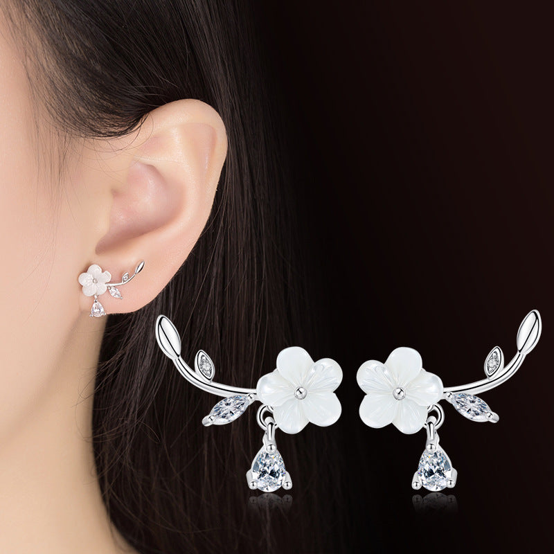 Natural Shell Hand Carved Flower Silver-plated Ear – Surprise Gifts — 1