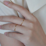 Women's Simple Plain Circle Moissanite Ring – Gifts for Her — 4
