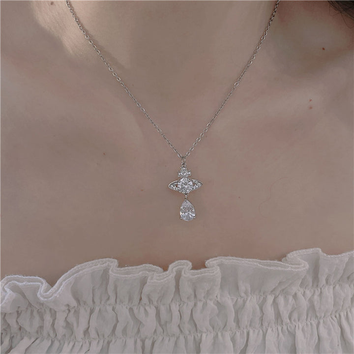 Luxury Gift Plane Full Of Diamond Saturn Necklace – Jewelry Gift Ideas — 1