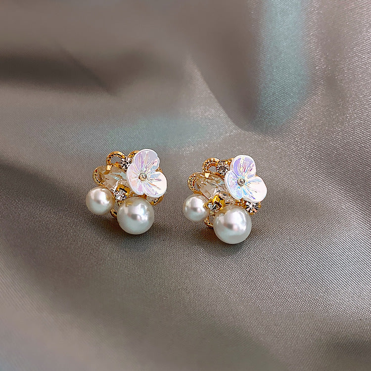 Summer Petal Pearl New Net Red Temperament Earrings – Surprise Gifts — 1