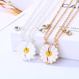 Small Daisy Simple Children's Flower Necklace – Jewelry Gift Ideas — 1