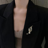 Leaf Anti-glare Buckle Brooch Female Pearl Fixed – Jewelry Gift Ideas — 4
