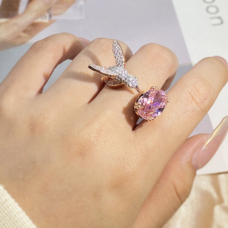 Women's Fashion Saint Mary's Hummingbird Ring – Stylish Gifts — 1
