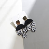 Women's Black And White Contrast Color Geometric Round – Gifts for Her — 6
