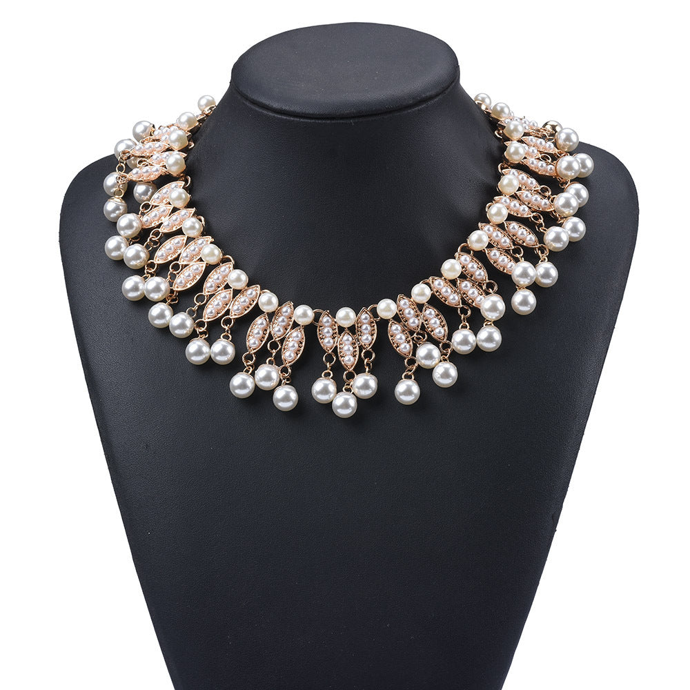 Alloy Exaggerated Pearl Tassel Necklace – Jewelry Gift Ideas — 1