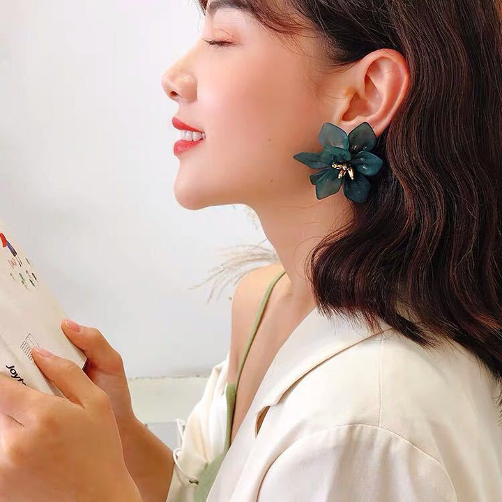 Fashion Personality Petal Showing Face Slimming – Stylish Gifts — 1