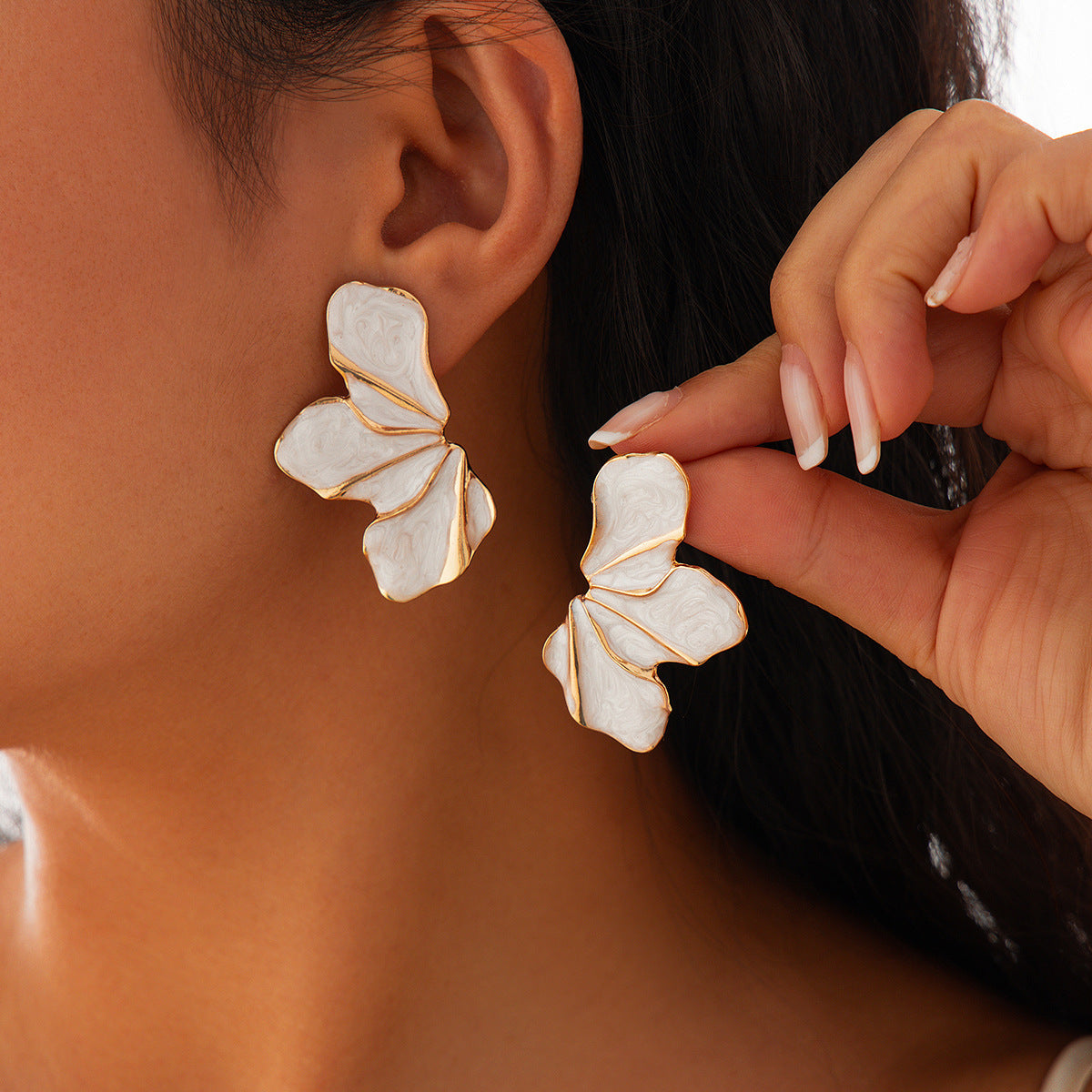 Fashion Dripping Oil Petal Stud Earrings Women – Stylish Gifts — 1