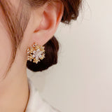 Microencrusted Zircon Snowflake Rotatable Ear Studs – Gift Ideas — 4