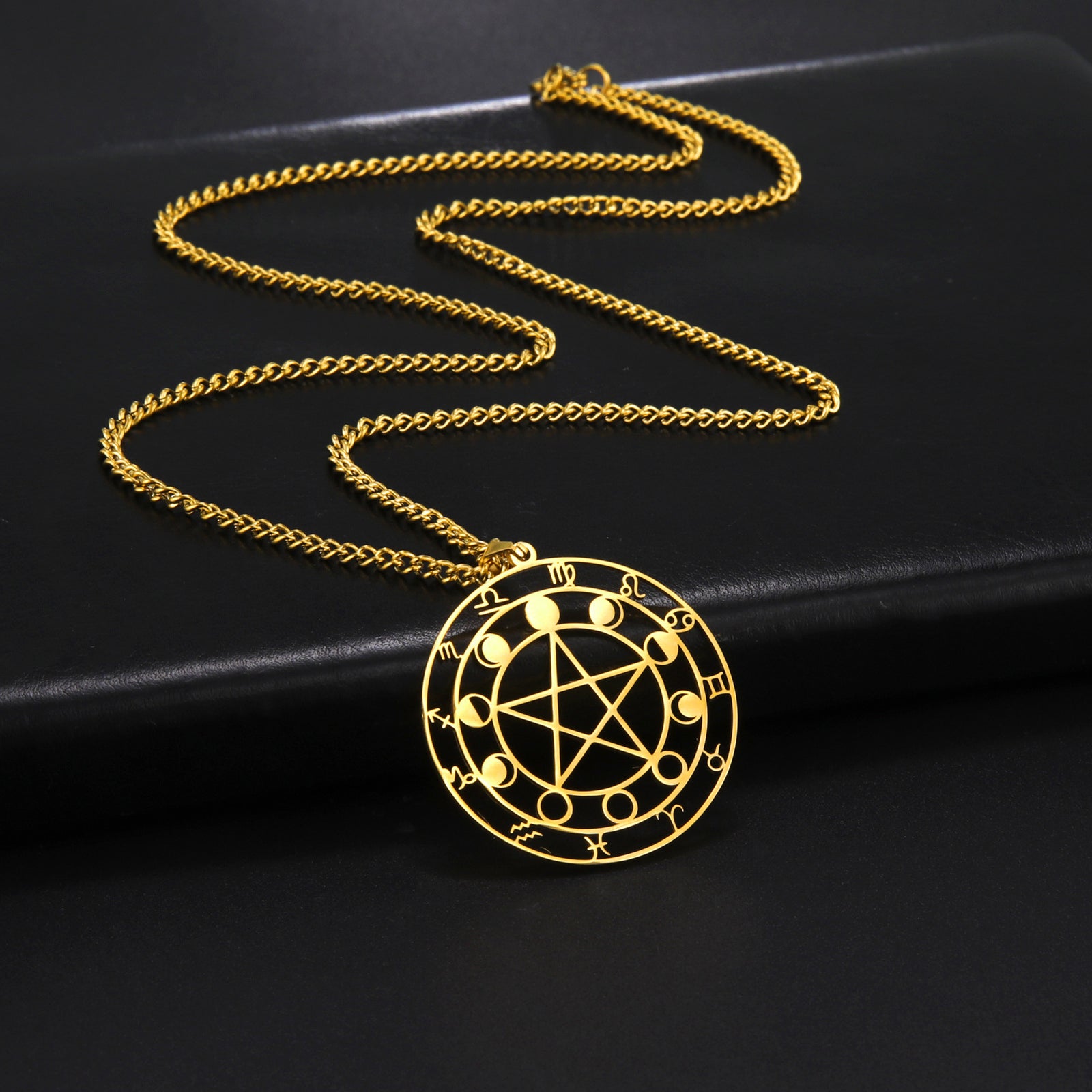 Fashion Simple Hollow Pentagram Necklace – Jewelry Gift Ideas — 1