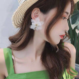 Fashion Personality Petal Showing Face Slimming – Stylish Gifts — 2