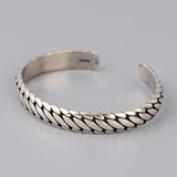 Women's Personalized Engraved Tire Pattern – Jewelry Gift Ideas — 1