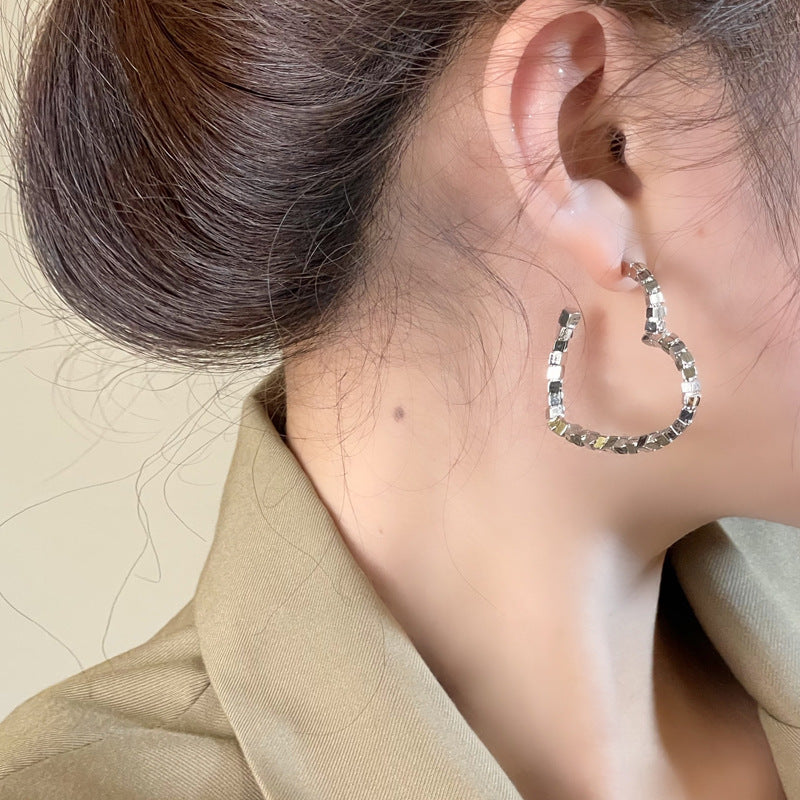 Stylish Earrings And Personalized Earrings – Small Gift Ideas — 1