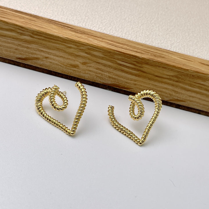 Line Spiral Love Heart Earrings Female – Gifts for Her — 1