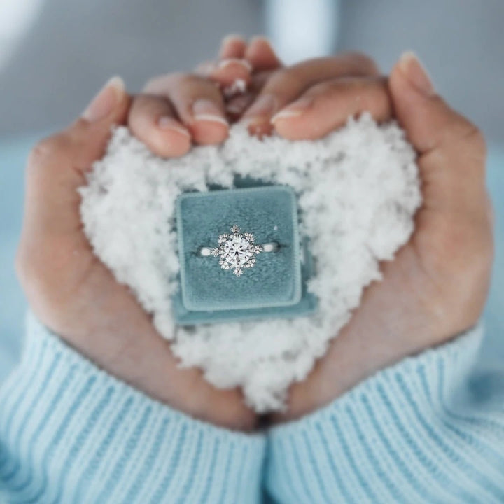 Women's Sterling Silver Snowflake Ring With Diamond – Stylish Gifts — 1