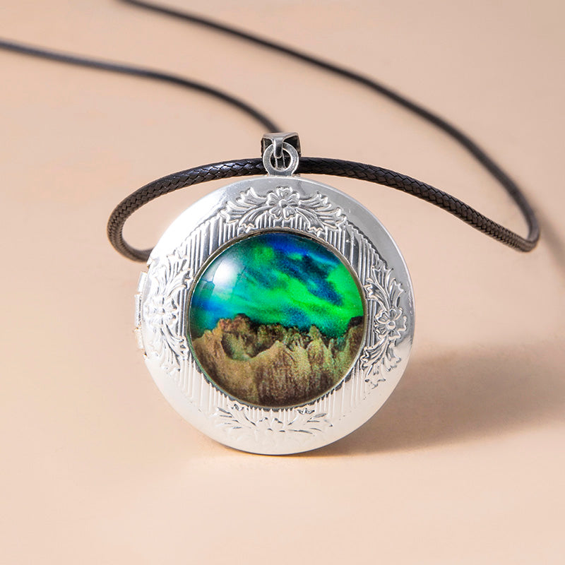 Nebula Aurora Mountain Locket Necklace Vintage – Jewelry Gift Ideas — 1
