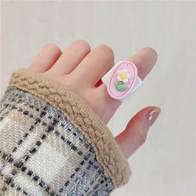 White Flower Acrylic Resin Rings For Women – Gifts for Her — 1
