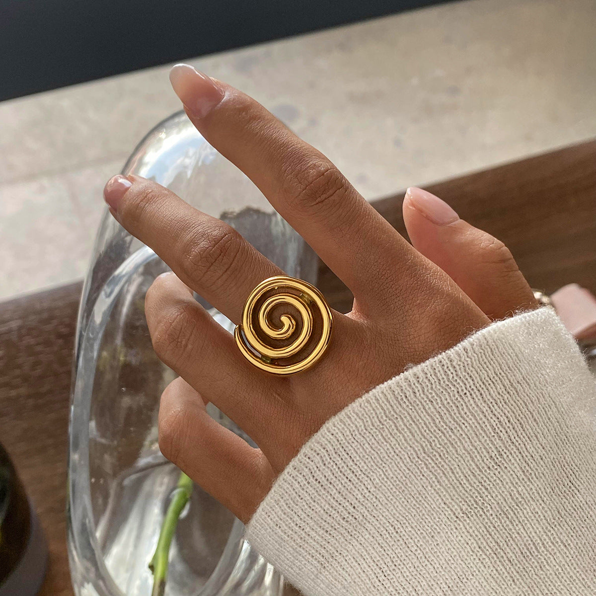 Stainless Steel Thread Spinning Ring Ornament – Useful Gifts — 1