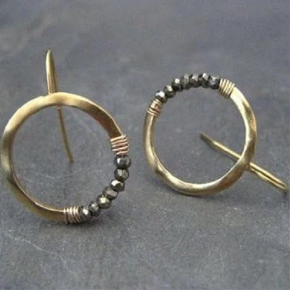 Retro Fashion Creative Women's Earrings – Stylish Gifts — 1