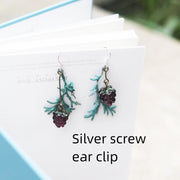 Raspberry Vintage Berry Mori Style Leaves Distressed – Stylish Gifts — 15