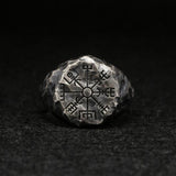 Fashion Retro Carved Compass Ring – Stylish Gifts — 1