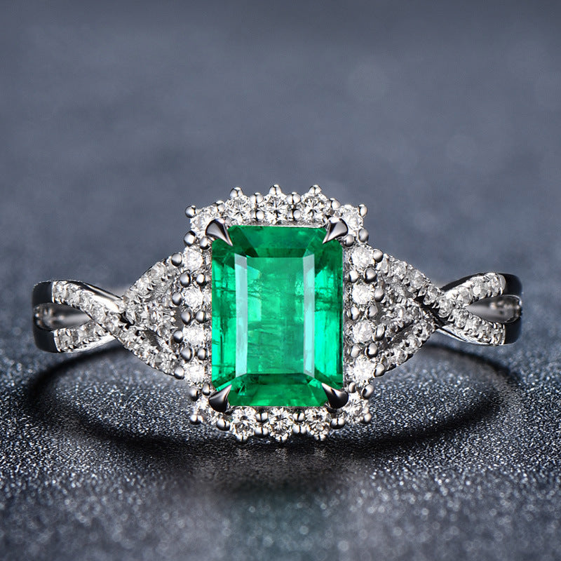 Square Princess Ring Inlaid With Emerald – Gift Ideas — 1