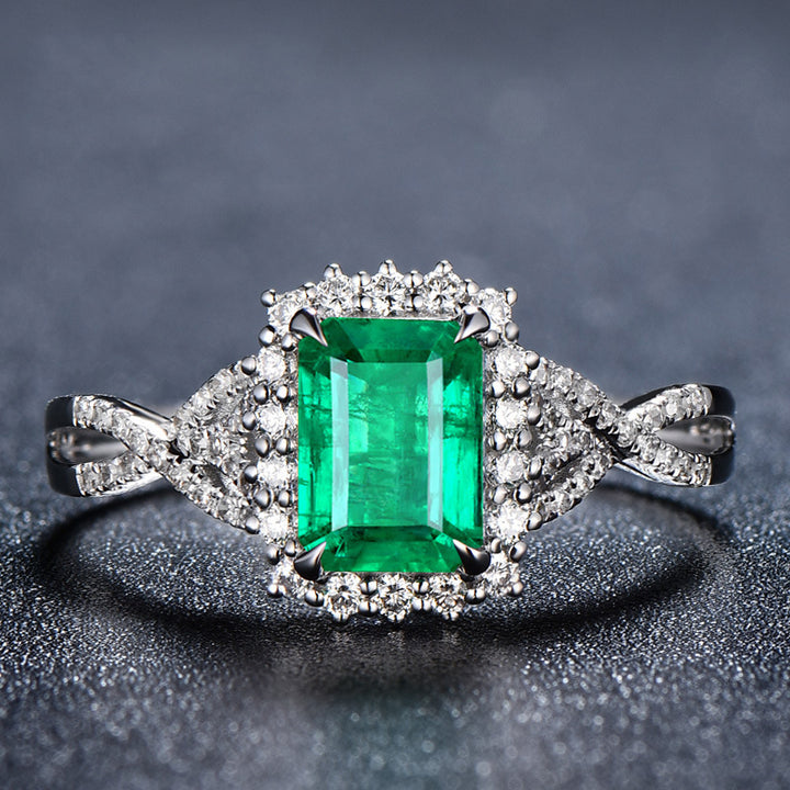Square Princess Ring Inlaid With Emerald – Gift Ideas — 1