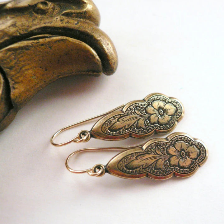 Carved Flower Pendant Earrings For Women – Jewelry Gift Ideas — 1
