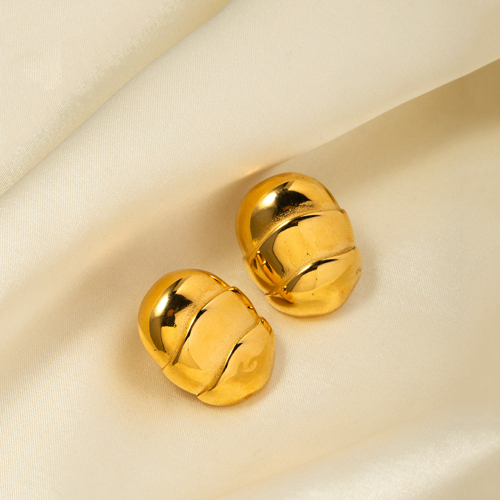 Willa Gold Earrings – Small Gift Ideas — 1