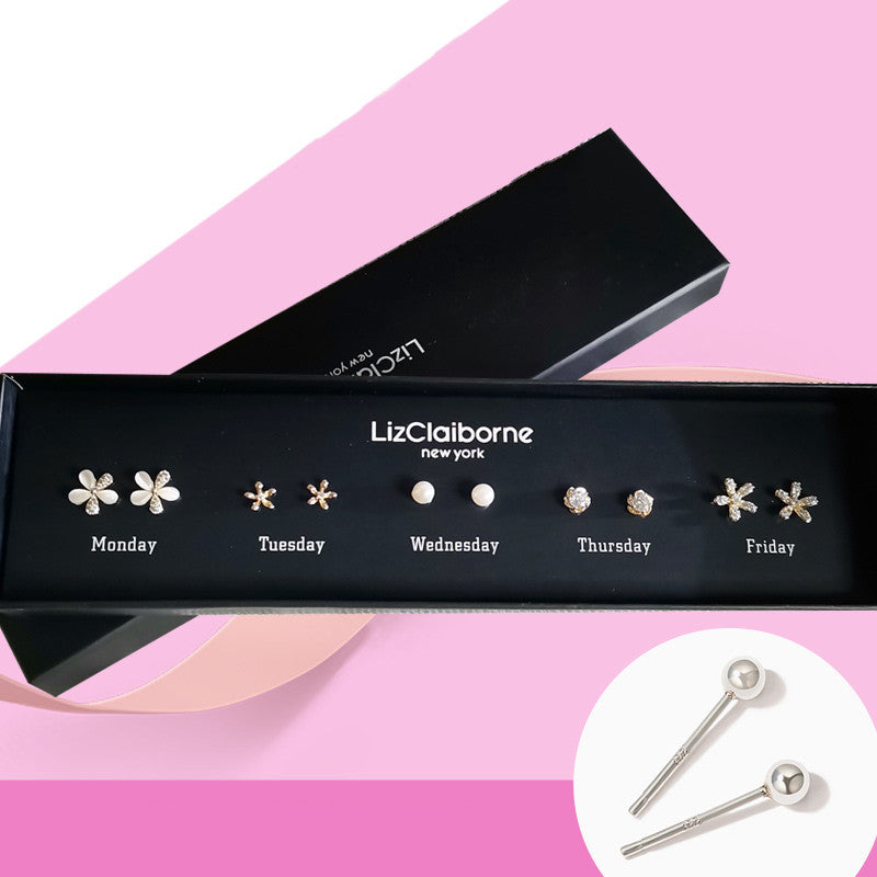 Women's Small And Delicate Multi-Ear Piercing Stud – Gifts for Her — 1