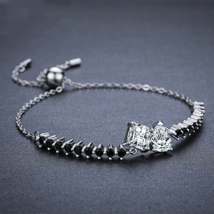 European And American Fashion Women's Diamond Bracelet – Stylish Gifts — 1