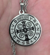 Round Brand O-shaped Necklace Pendant – Jewelry Gift Ideas — 8
