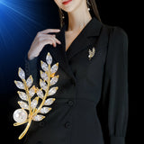 High-grade Leaf Pearl Brooch For Women – Jewelry Gift Ideas — 1