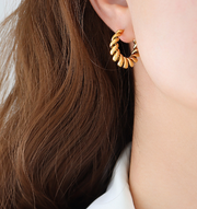Aurum Golden Twist Earrings – Useful Gifts — 2