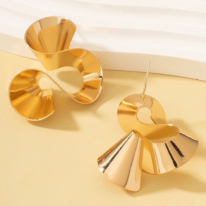Simple Retro Geometric Ruffled Skirt Earrings – Unique Gift Ideas — 1