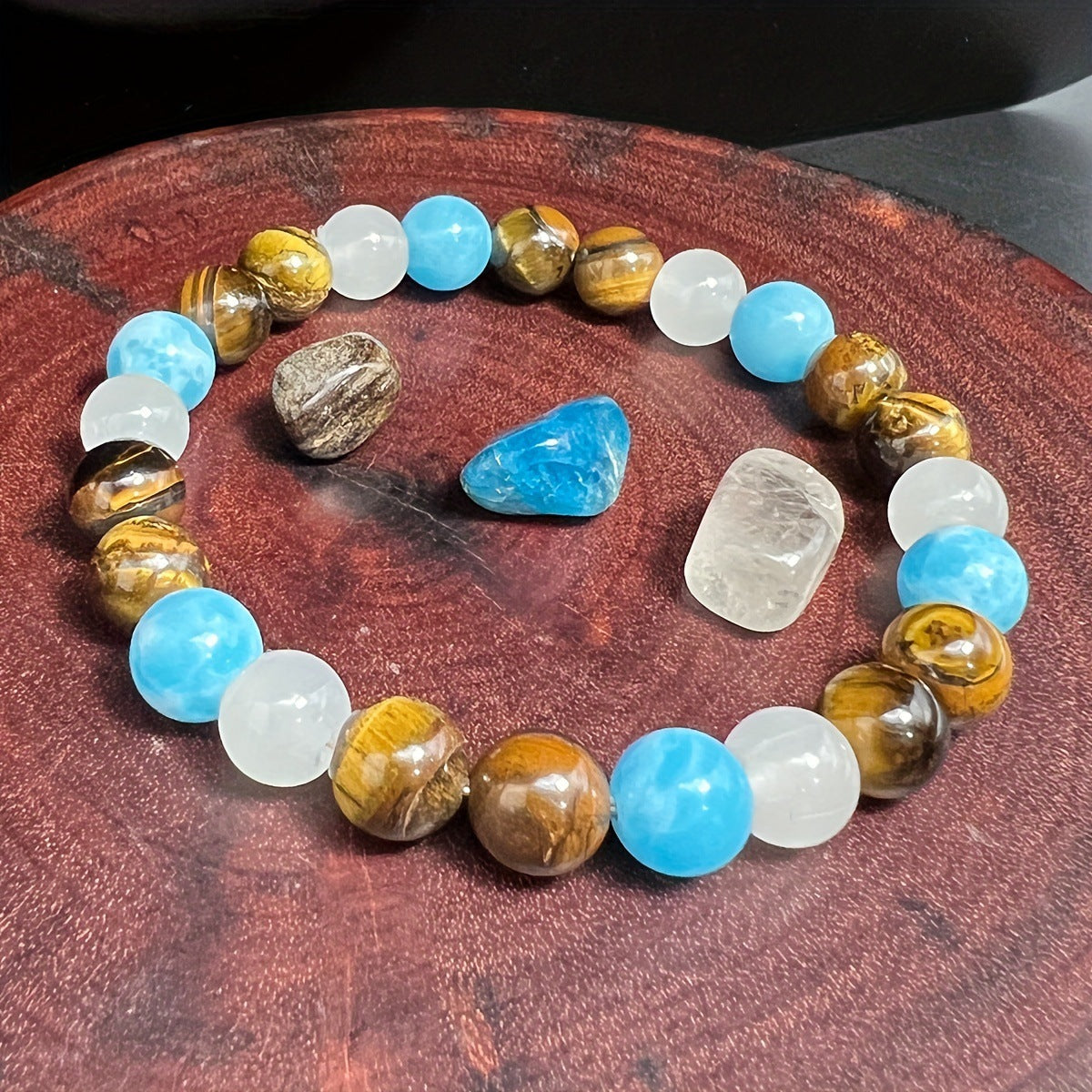 Versatile Tiger Eye Stone Men's Beaded Bracelet – Jewelry Gift Ideas — 1