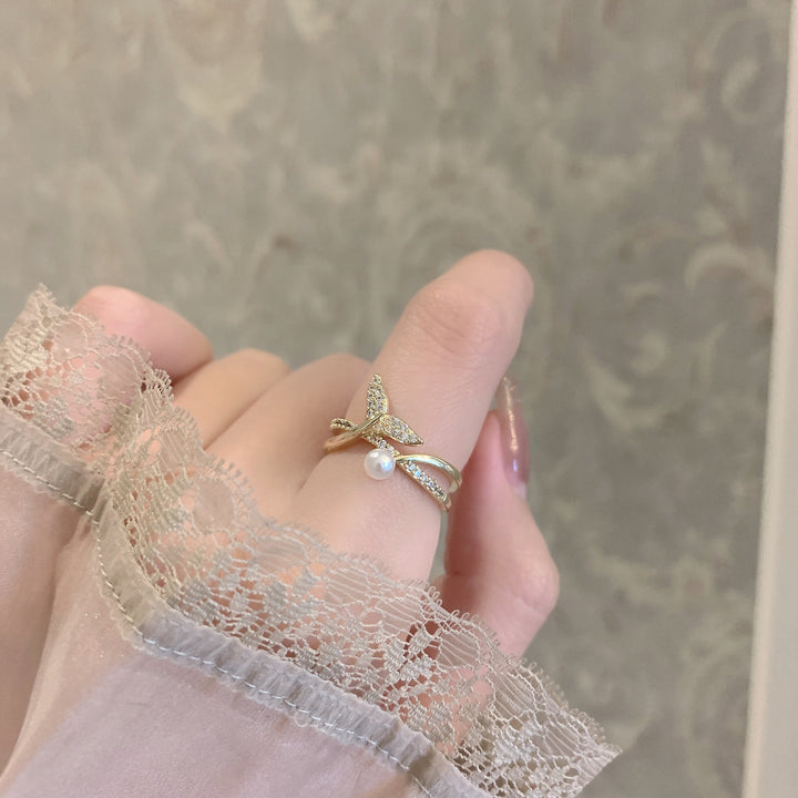 French Exquisite Pearl Fishtail Ring – Everyday Gifts — 1