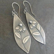 Women's Elegant Ethnic Style Leaf Petal Earrings – Stylish Gifts — 1