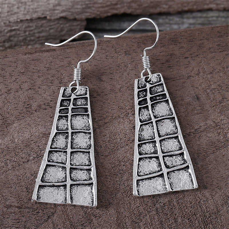 Vintage Distressed Trapezoid Plaid Pendant – Jewelry Gift Ideas — 1