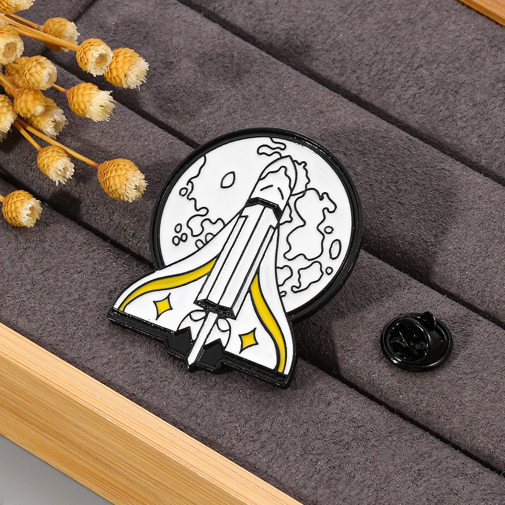 Golden M Badge Oil Drip Brooch – Jewelry Gift Ideas — 1