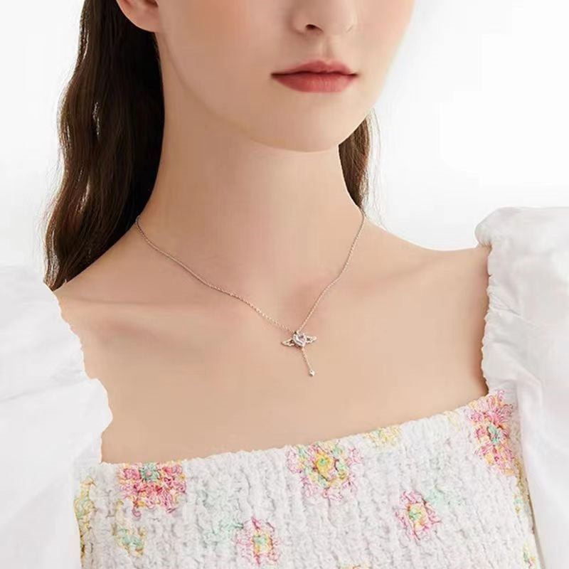 Female Romantic Angel Moves Wings Pendant – Jewelry Gift Ideas — 1