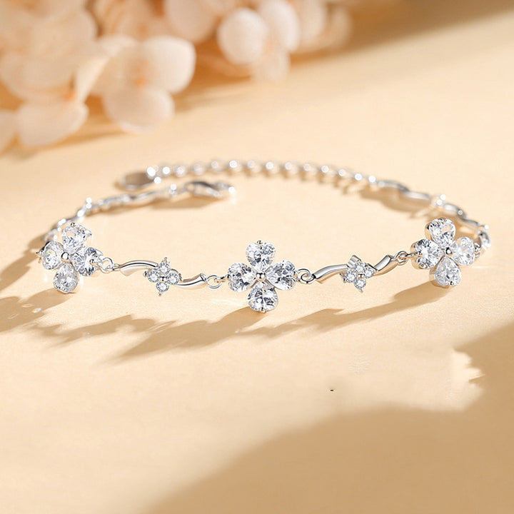 Simple And Explosive High-end Design Four-leaf Clover – Gifts for Her — 1