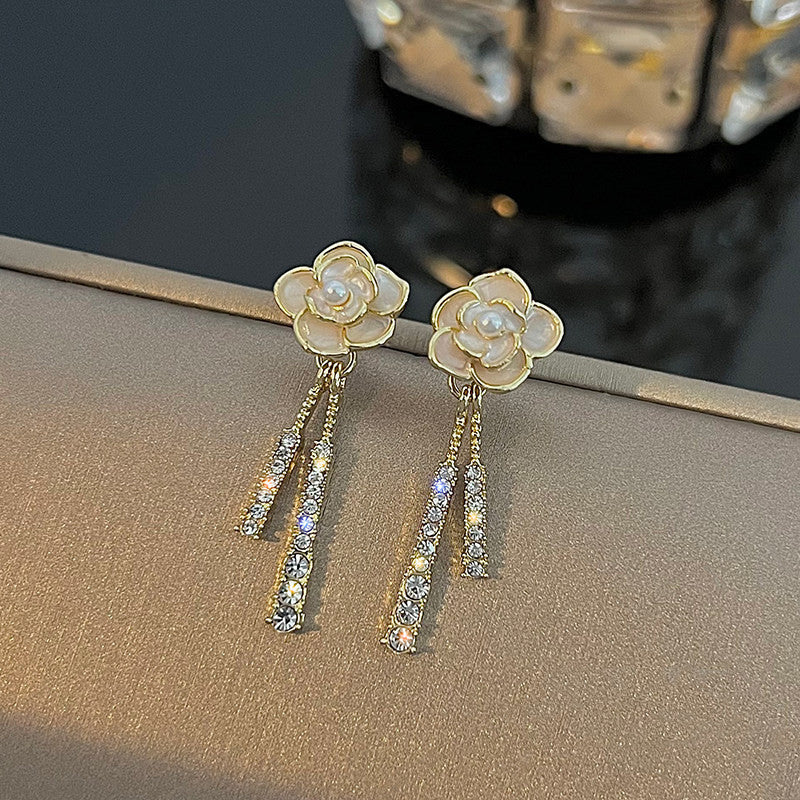 Women's Fashion Tassel Long Camellia Earrings – Stylish Gifts — 1