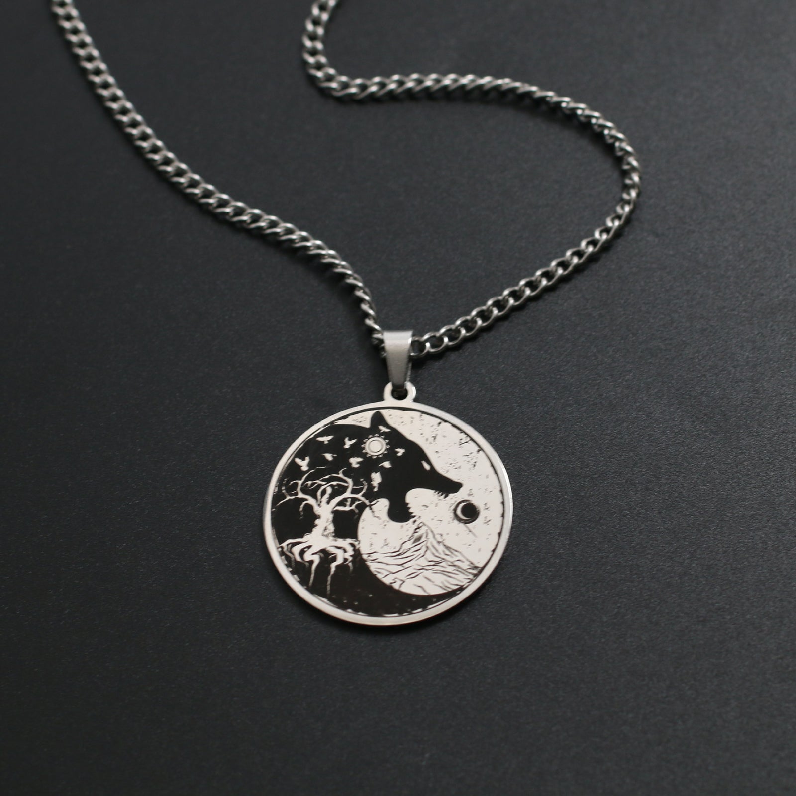 Mens Vintage Wolf Head Tree Of Life Pendant – Jewelry Gift Ideas — 1