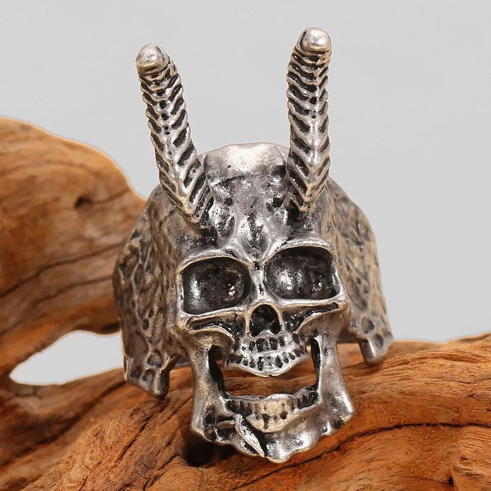 Skull And Horns Ghost Head Ring – Birthday Gifts — 1
